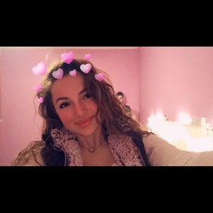 Meet your Posher, Olivia